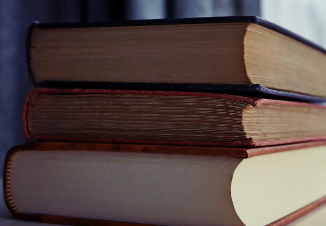 Депутат Матвеев осудил продажу «исламских» сказок «Колобок» и «Теремок»