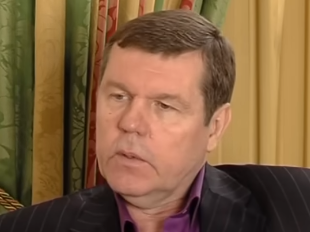 Александр Новиков назвал «попугаями» участников «Голоса» за подражание звездам