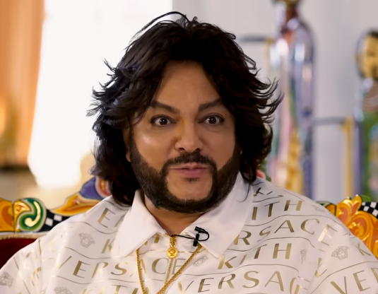 Филипп Киркоров на съемках клипа с Олегом Майами закатил скандал из-за халата Филипп Киркоров на съемках клипа с Олегом Майами закатил скандал из-за халата