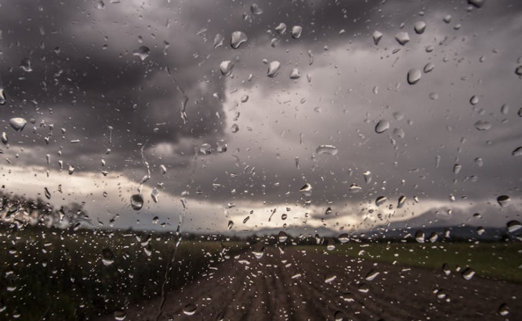 Климатолог Карнаухов заявил, что частые дожди в мегаполисах связаны с аэрозолями Климатолог Карнаухов заявил, что частые дожди в мегаполисах связаны с аэрозолями