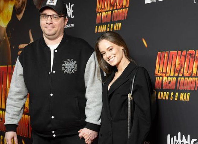 Гарик Харламов и Катерина Ковальчук проводят медовый месяц в особняке комика