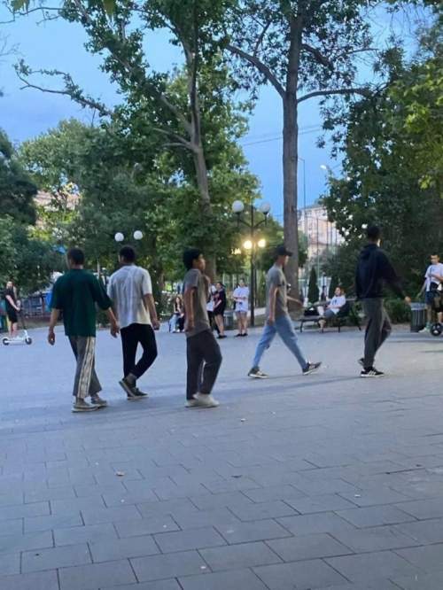 Толпа мигрантов в Севастополе забила ногами 16-летнего спортсмена (ФОТО)