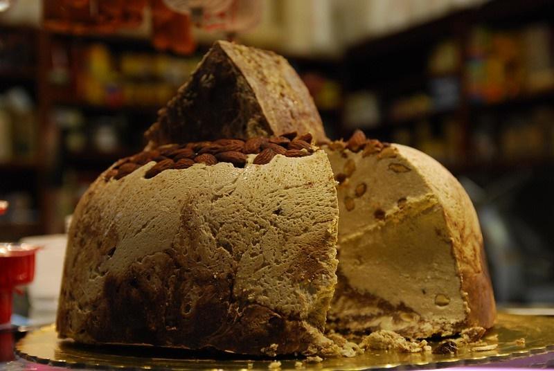 Биолог Лялина рассказала о пользе халвы для зубов