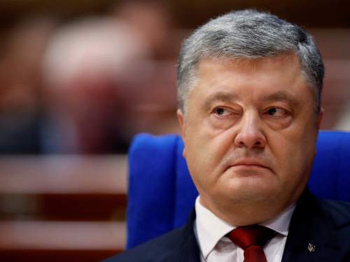 СМИ: на фоне приближающейся катастрофы Порошенко обратился к украинцам