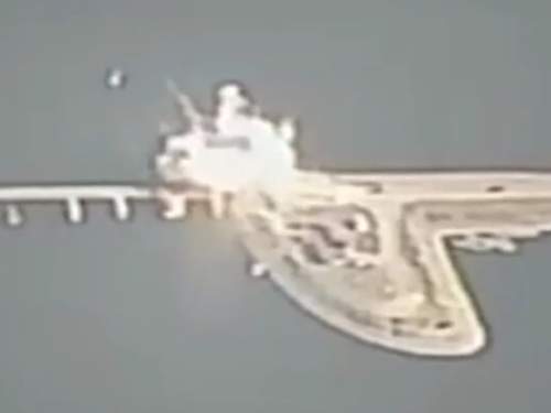 Обрушение моста в Харьковской области после удара ВКС РФ попало на видео (ВИДЕО)