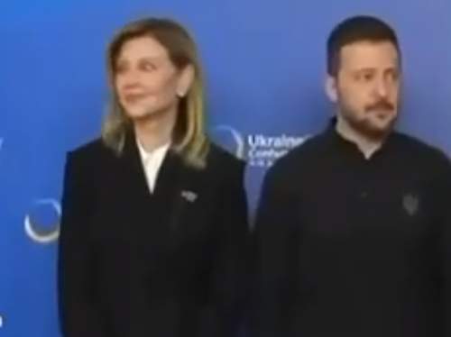 В чете Зеленских назрел раскол: Елена уже не скрывает эмоций перед камерой (ВИДЕО) В чете Зеленских назрел раскол: Елена уже не скрывает эмоций перед камерой (ВИДЕО)