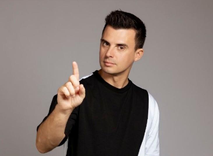 Кирилл Туриченко признался, что женитьба на Дарье Тарасовой сделала его лучше Кирилл Туриченко признался, что женитьба на Дарье Тарасовой сделала его лучше