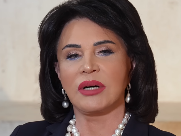 Надежда Бабкина снова подогрела слухи о романе с молодым помощником Надежда Бабкина снова подогрела слухи о романе с молодым помощником