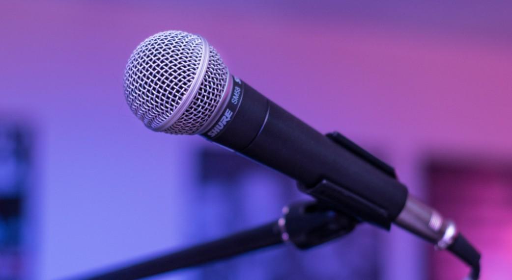 Выступление Жанны Агузаровой вырезали из эфира музыкальной премии Выступление Жанны Агузаровой вырезали из эфира музыкальной премии