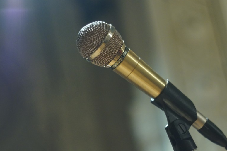 Бывшая солистка «Фабрики» Алалыкина преподает арабский язык в Дагестане