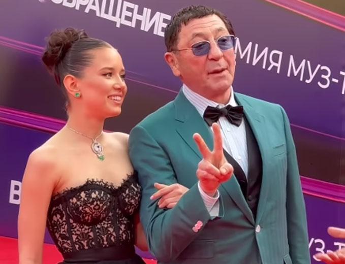 Депутат Останина пожалела возможных будущих детей Лепса от юной студентки Депутат Останина пожалела возможных будущих детей Лепса от юной студентки