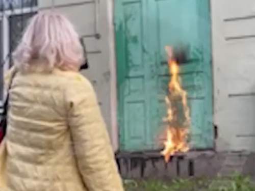 59-летней россиянке дали 10 лет за попытку сжечь военкомат по приказу мошенников