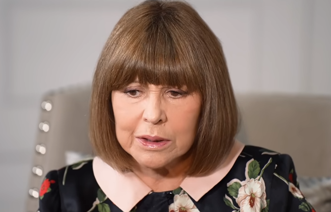 Стало известно, как сейчас живет Наталья Варлей Стало известно, как сейчас живет Наталья Варлей