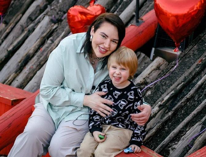 Маленький сын Саши Черно попал в реанимацию с фебрильными судорогами