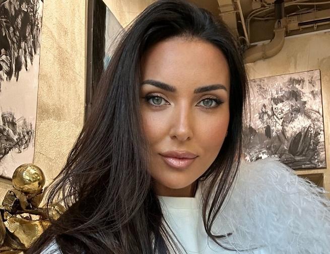 Алсу на фоне слухов об изменах мужа рассказала о новом витке в жизни Алсу на фоне слухов об изменах мужа рассказала о новом витке в жизни