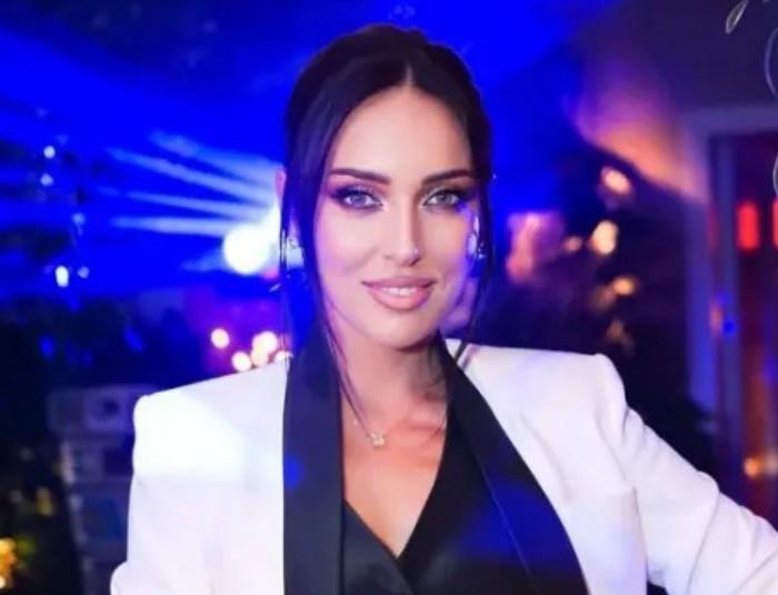 Яна Рудковская ожидает, что за 2 месяца Алсу помирится с супругом