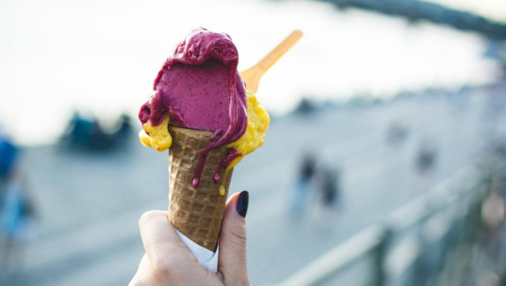 КП: Названы причины, из-за которых резко подскочила стоимость мороженого