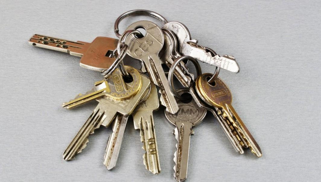 Юморист Дмитрий Позов недоволен ценами на аренду московских квартир