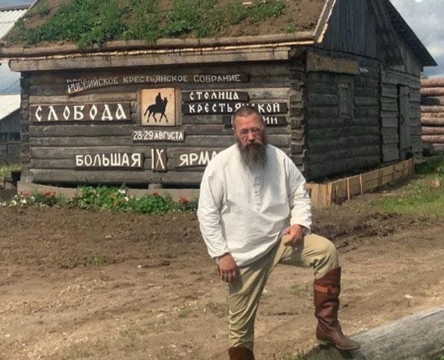 Православный миллиардер Стерлигов пожелал живущим в городах россиянам «сдохнуть»