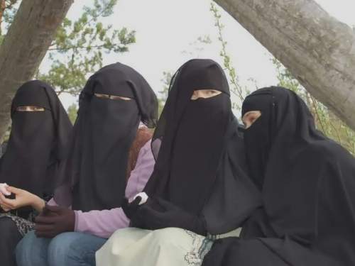 Муфтият Дагестана временно запретил ношение никабов