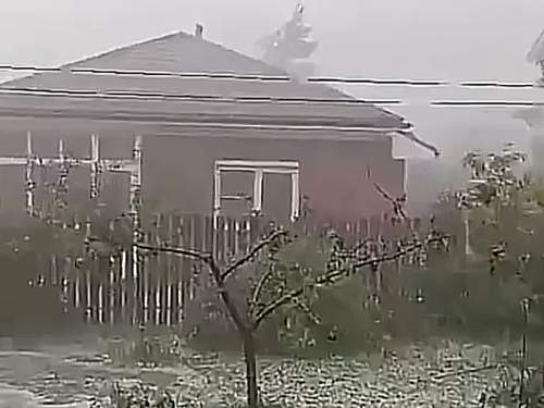 На Подмосковье обрушился ураган &laquo;Орхан&raquo;: опубликовано видео жуткого ливня с градом (ФОТО, ВИДЕО)