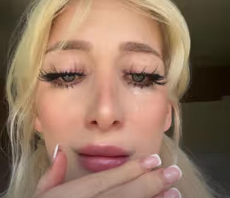 Тиктокерша пожаловалась на застрявший в прямой кишке вибратор