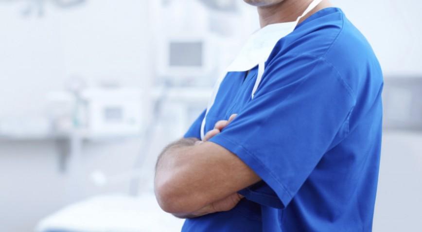 Дерматовенеролог Минкина назвала главные правила, как спастись от запаха пота в жару