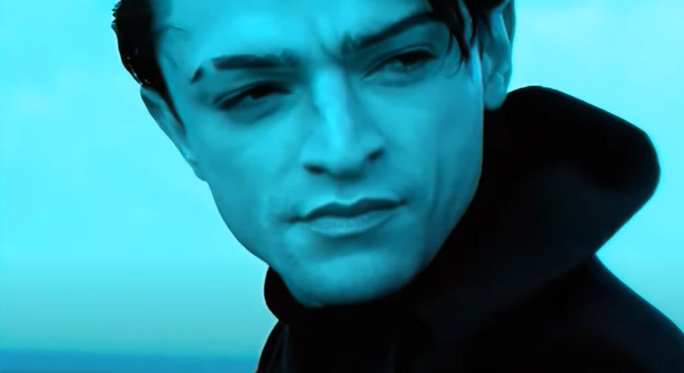 Популярный в нулевые российский певец Оскар сошёл с ума и бродяжничает на Брайтон-Бич