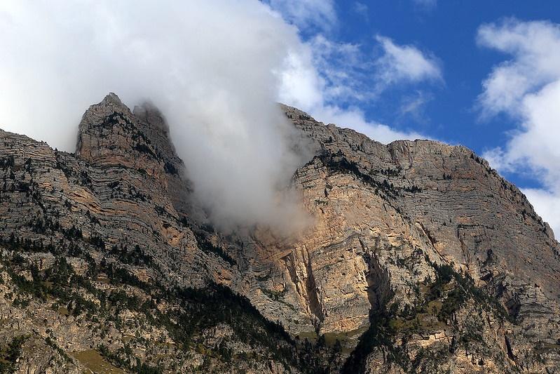 «Регионы России» перечислили семь мест, где можно хорошо отдохнуть в горах