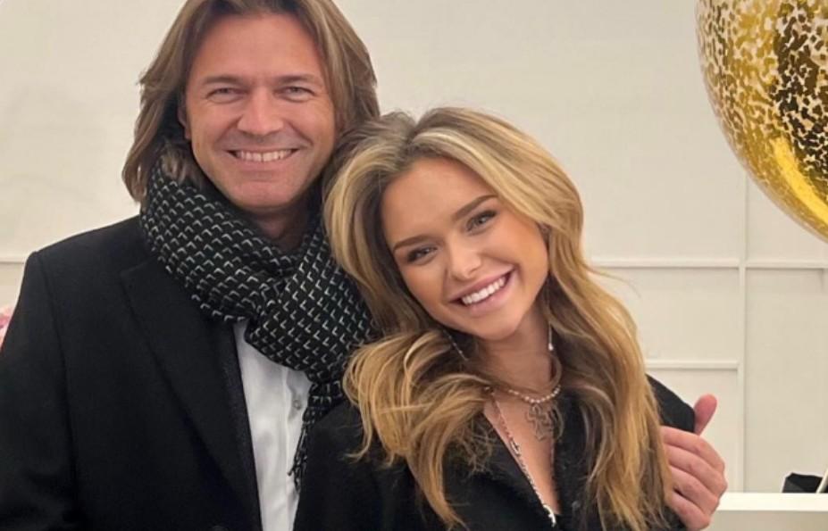 Дочь Маликова продемонстрировала шикарную фигуру в бикини Дочь Маликова продемонстрировала шикарную фигуру в бикини