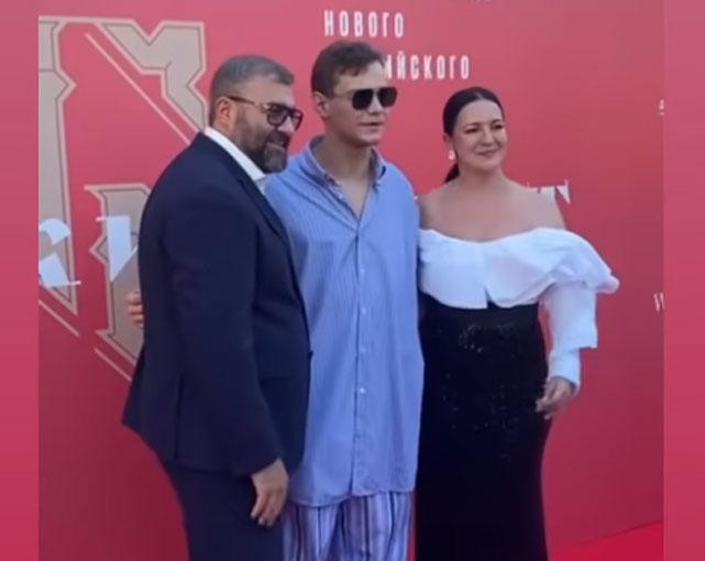 Звезда «Слова пацана» Копейкин удивил фанатов необычным образом Звезда «Слова пацана» Копейкин удивил фанатов необычным образом