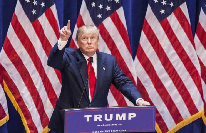 WP: Трамп просил охранников подождать, чтобы поднять руку после покушения WP: Трамп просил охранников подождать, чтобы поднять руку после покушения