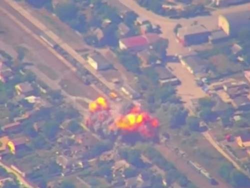 Минобороны РФ: ВС РФ поразили ж/д эшелон ВСУ (ВИДЕО)