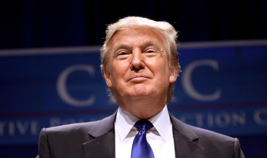 Журналистка после покушения на Трампа назвала одно его действие странным Журналистка после покушения на Трампа назвала одно его действие странным