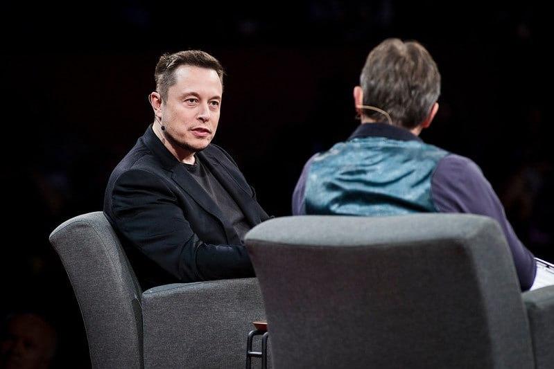 Илон Маск рассказал о попытках покушения на него Илон Маск рассказал о попытках покушения на него