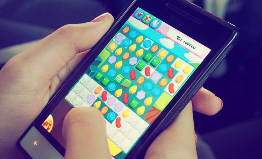 Блогер Wylsacom советует россиянам погружать перегревшиеся смартфоны в лед Блогер Wylsacom советует россиянам погружать перегревшиеся смартфоны в лед