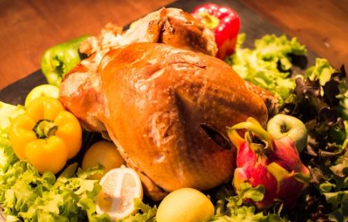 Диетолог Березников: При гастрите полезны молоко и мясо птицы