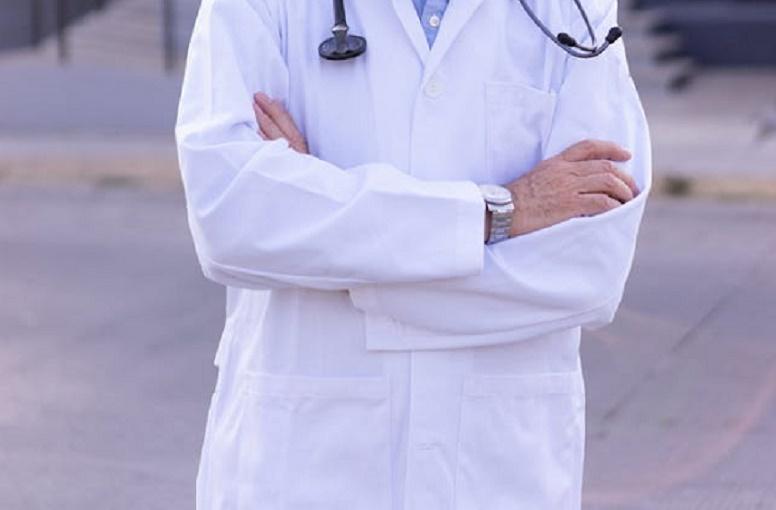 Флеболог Летуновский: В жару ноги болят из-за расширения венозной стенки