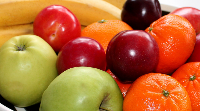 Диетолог Перевалова рассказала, как не допустить отравления на даче