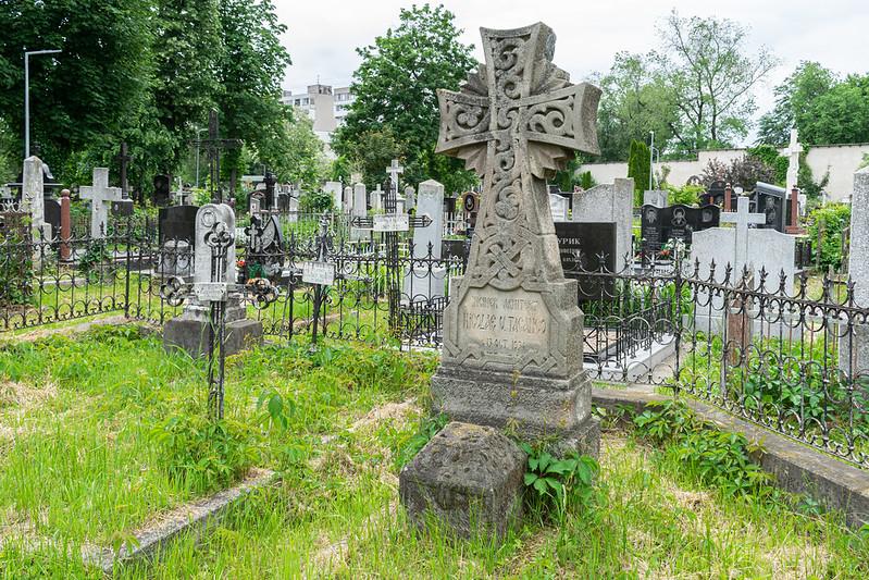 Священник Кречетов призвал православных не общаться с усопшими