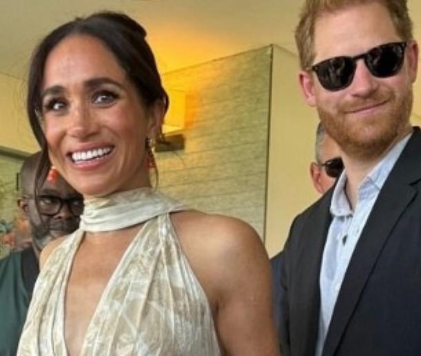 The Mirror: Меган Маркл призналась, что грызёт ногти