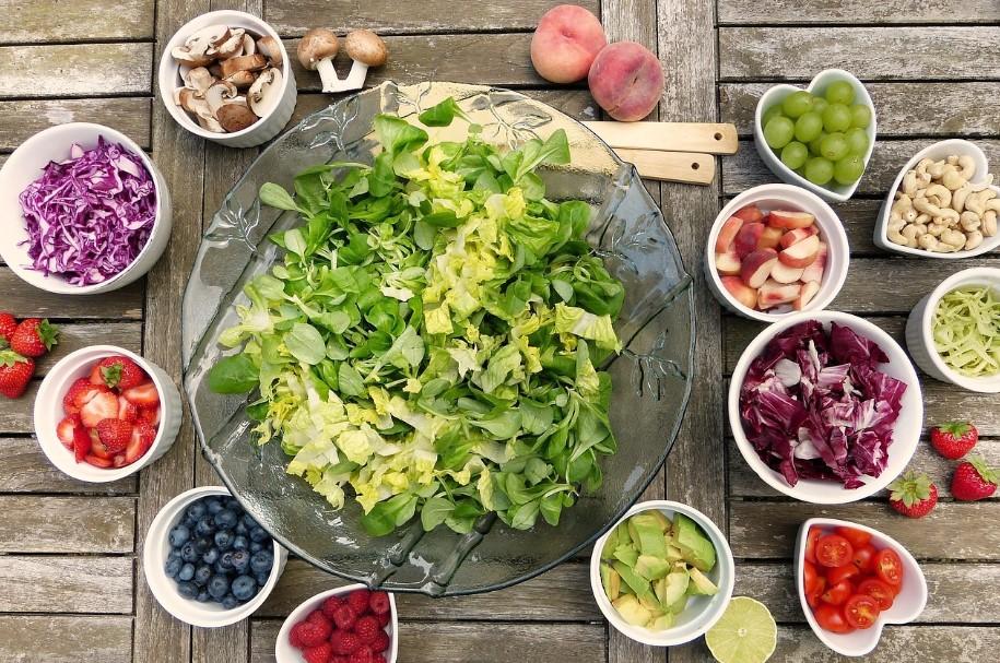 Врач Нетёсова заявила, что сбалансированное питание омолодит женский организм