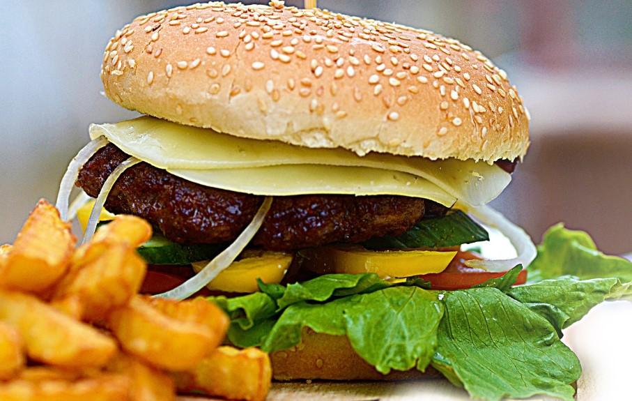 Нутрициолог Перес назвала тонкости употребления фастфуда без вреда для фигуры Нутрициолог Перес назвала тонкости употребления фастфуда без вреда для фигуры