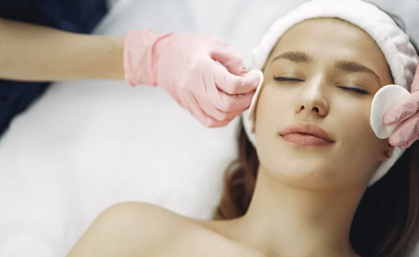 Чувствующая себя на 35 лет 60-летняя британка рассказала о секрете молодости Чувствующая себя на 35 лет 60-летняя британка рассказала о секрете молодости