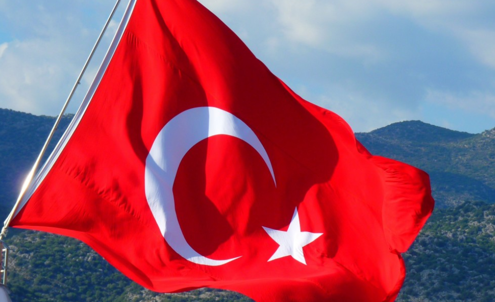 В руководстве турецкого отеля списали неработающие кондиционеры на жару