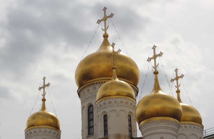 Игумен Зеленюк рассказал о правилах поведения на кладбище Игумен Зеленюк рассказал о правилах поведения на кладбище