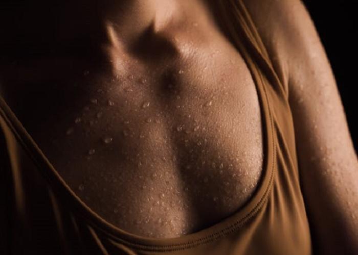 Врач Екшибарова: Неправильное питание приводит к повышенной потливости