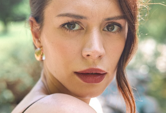 Супруга Янковского Диана Пожарская продемонстрировала фигуру в купальнике