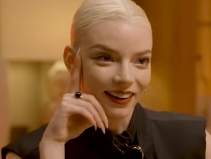 Пластический хирург де Сильва назвал самую красивую женщину на планете