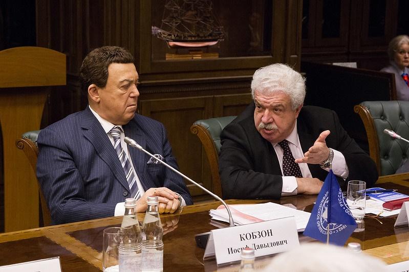 Внучка Кобзона сообщила о помолвке с бизнесменом из Израиля